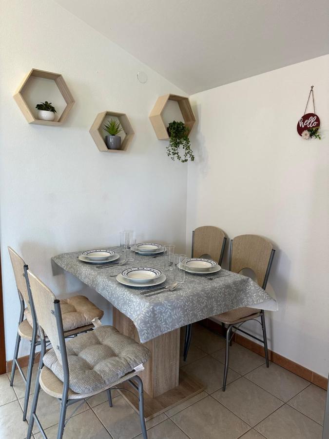 Apartment Murva Premantura Buitenkant foto