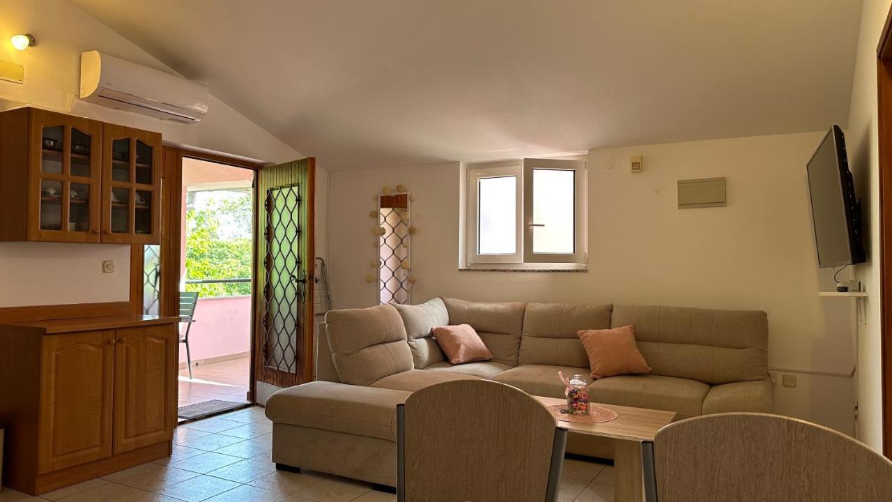 Apartment Murva Premantura Buitenkant foto
